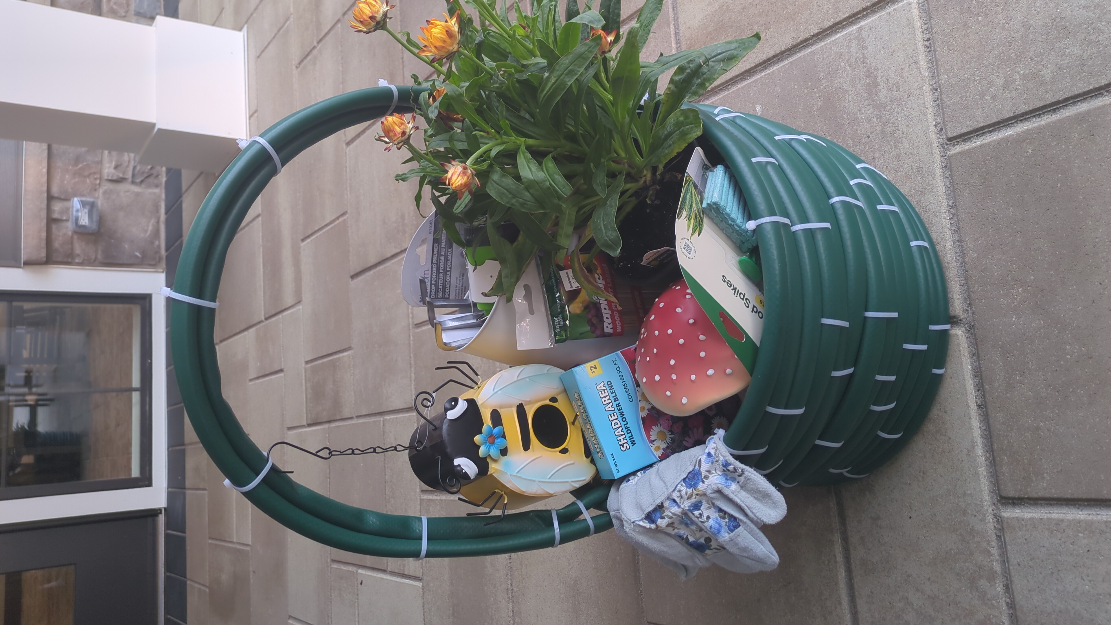 Hose basket 